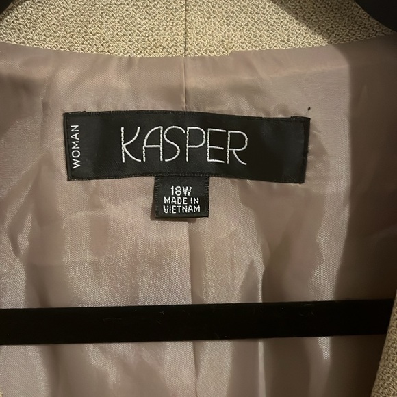 Plus size blazer - Picture 3 of 4